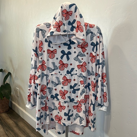 throwzy by marlo lorenz Other - Towel Bathing Suit Cover up Throwzy Patriotic Bow Swim